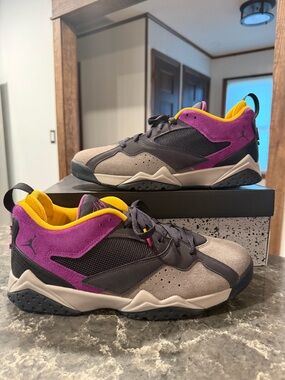 NEW Jordan MVP 92- Oil Grey/Viotech-Cave Stone (HQ3950 005)